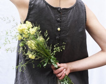 Charcoal Leinen Top: Knöpfen zurück, Loose Fit