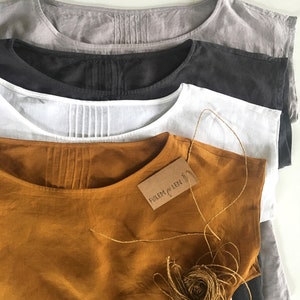 Woman linen crop top. Linen blouse for women. Loose linen top. 20 colours