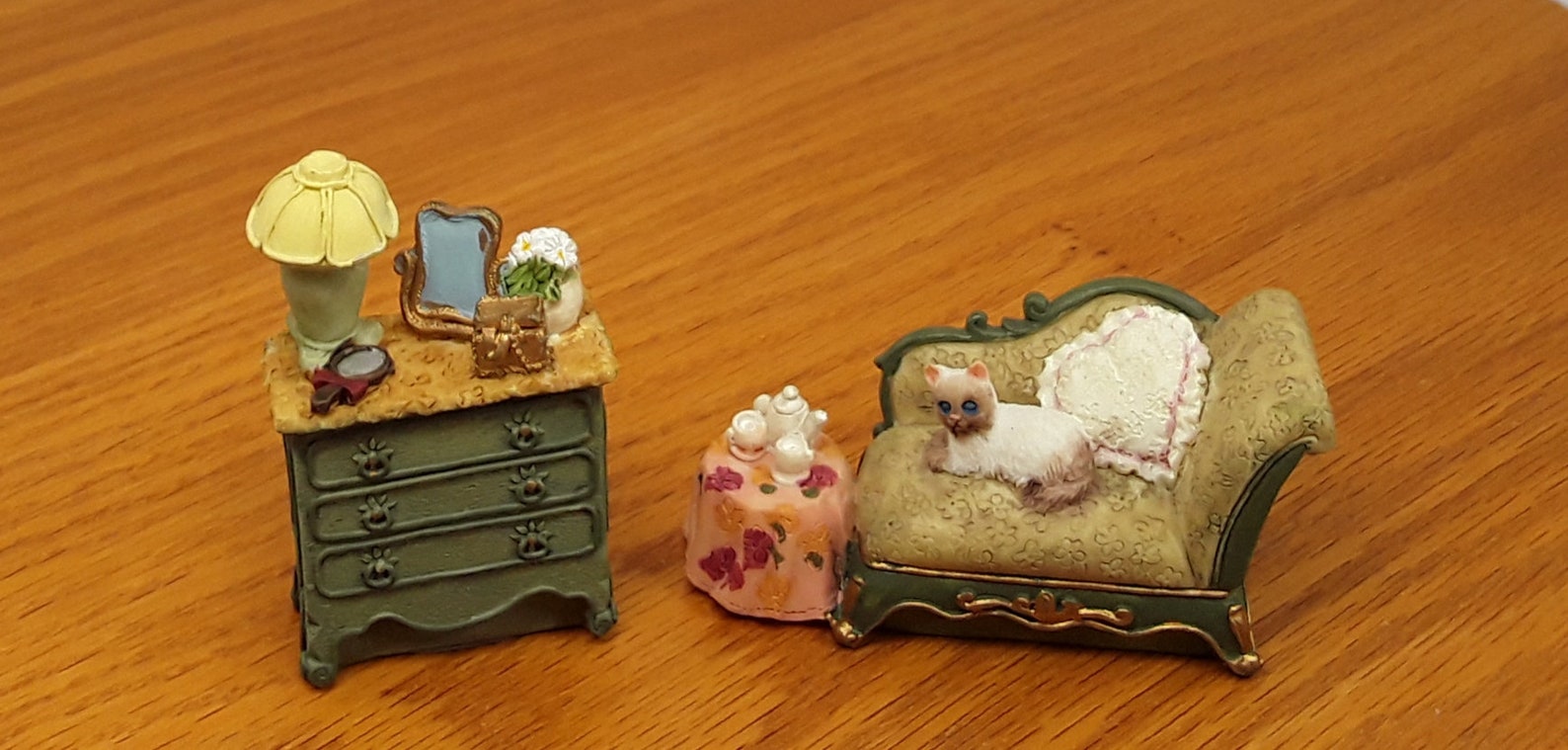 Avon Victorian Memories Collection Miniature Boudoir Furniture