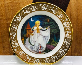 The Best Loved Fairy Tales ~ The Red Shoes ~ Franklin Mint ~ Mini Plate ~ Signature Edition Carol Lawson ~ Bone China ~ Vintage