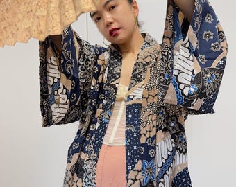 KIMONO ASTI | silky kimono outer with intricate batik print