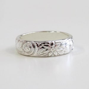 Silver Floral Ring, Silver Ring, Wedding Band, Floral Ring, Thick Silver Ring, Silver Band, Silver Stack Ring, Silver Rings, Vintage Ring