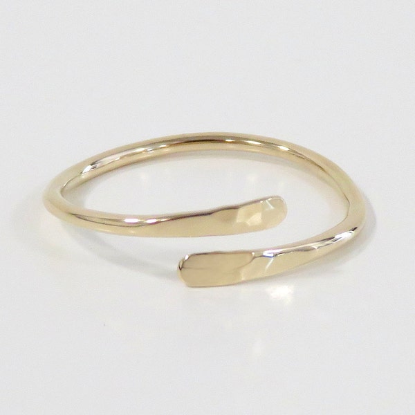 14k Gold Ring, 14k Gold Wrap Ring, Solid Gold Ring, Gold Stack Ring, Gold Ring, Hammered Ring, Minimalist, Spiral Ring, Dainty Gold Ring,14k