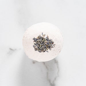 Lavender BathBomb, 100% natural plush bath bombs, detox bath bombs, Relaxing Bathbomb
