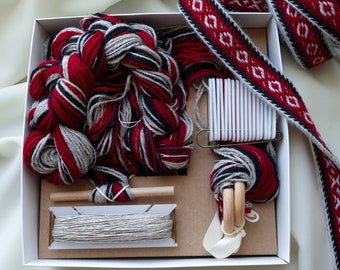 Tablet Weaving Kit: DIY Belt/Bookmark Craft - Diamonds Silver-Red