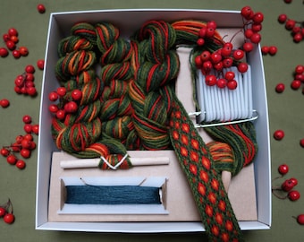 Tablet Weaving Kit: DIY Belt/Bookmark Craft - Rowan