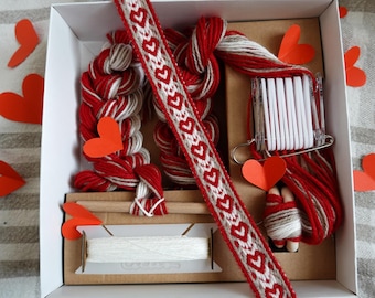 Tablet Weaving Kit: DIY Belt/Bookmark Craft - Hearts