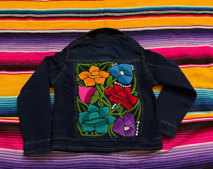 Size 5 years old girl Mexican denim jacket embroidered