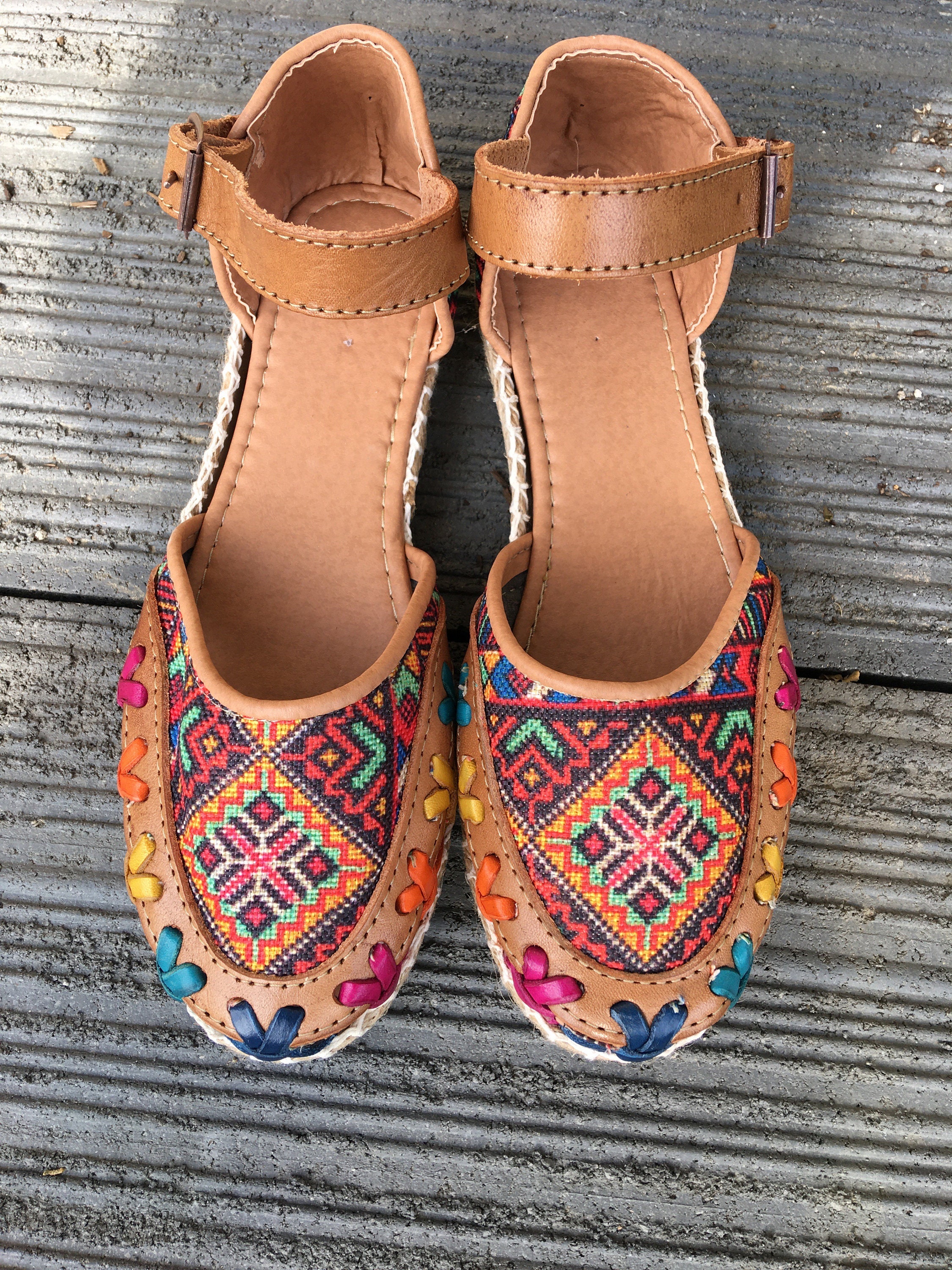 women's huaraches size 7