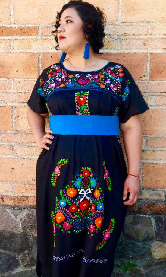 Mexican Colorful Embroidered Dress. Size S 3X. Beautiful Traditional Dress.  Womens Mexican Dress. 