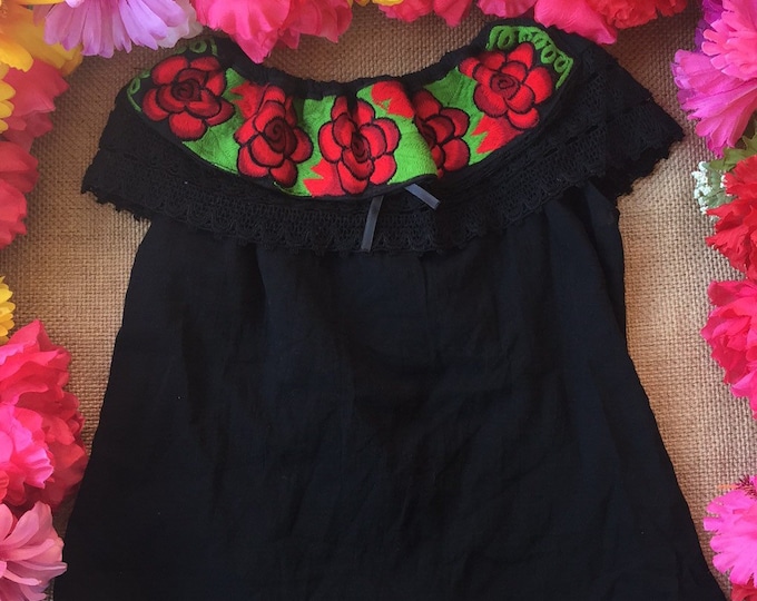 Size 4-5-6 years old girl Mexican blouse embroidery off the shoulders