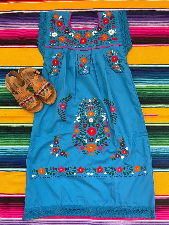 Vestidos mexicanos bordados con encaje para niña talla 8 y 10 años