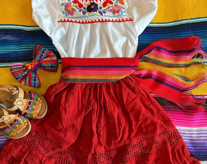 Kids  Mexican outfits Tradicional Mexican clothing for little girls Skirt- Blouse - Sash