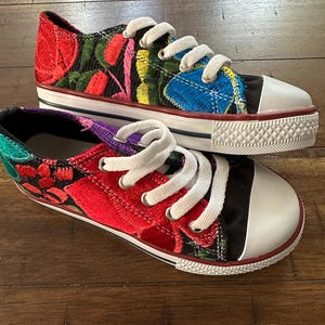 SIZE 12US  Kids  Mexican embroidered shoes