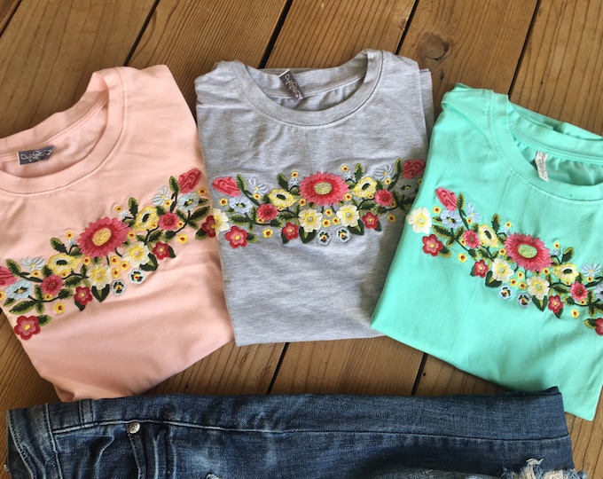 Size SMALL Embroidered t- shirts - Mexican shirts summer t- shirts