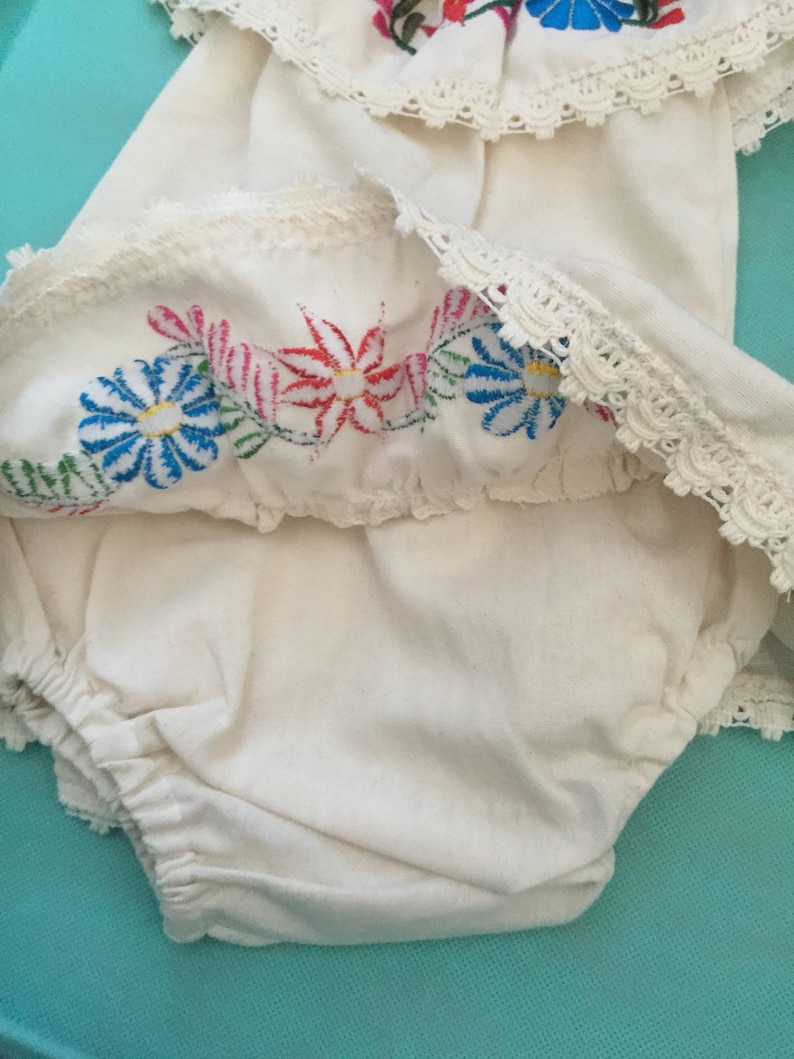 Size 1 year old baby Mexican Embroidered baby bloomer Mexican Outfit size 12-18month
