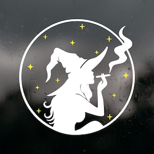 Sticker sorcière fumeuse en vinyle découpé