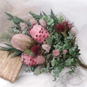 Native Protea Banksia Bouquet 70cmH x 40cmW Hand-tied Native Flower Bouquet Australian Native Artificial Flowers Home Decor image 4