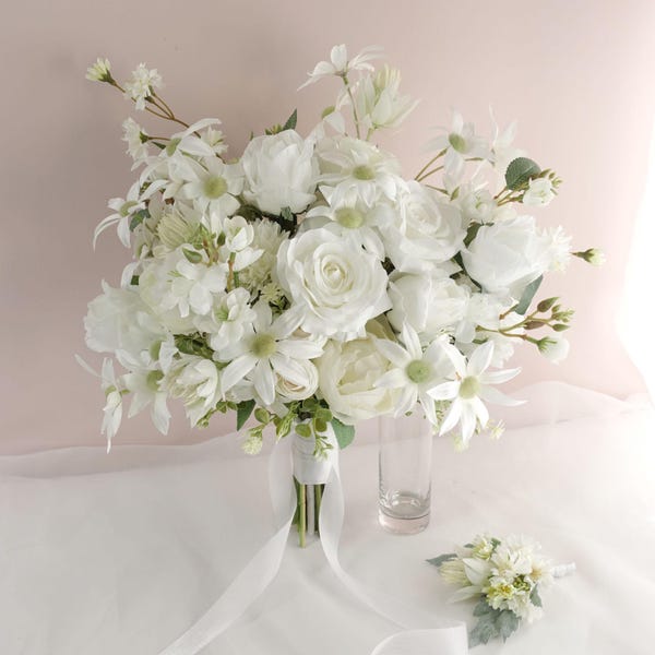 White Rose Flannel Wedding Bouquet Bride Bridesmaid Bouquet Artificial Bridal White Bouquet