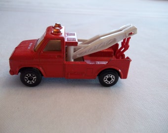 55cm tow truck and car