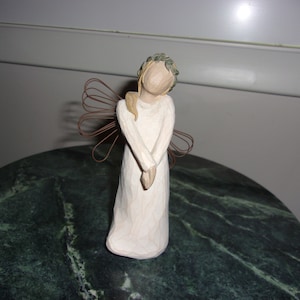 Vintage Willow Tree Celebrate Angel Figurine