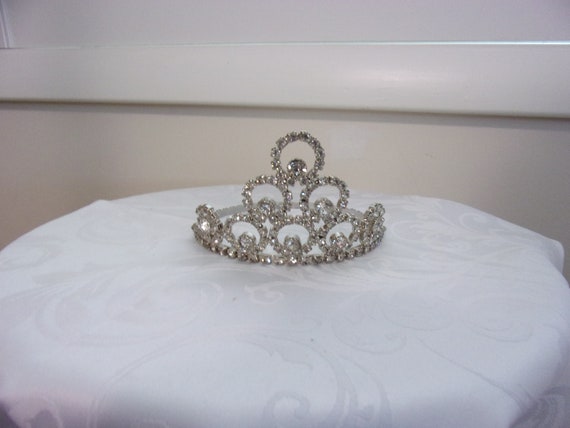 Beautiful 1950's Rhinestone Tiara
