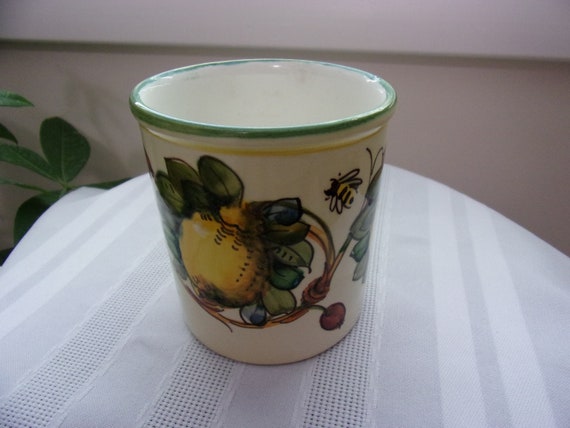 手描きアートの陶器製マグカップ 美濃焼 正陶苑 手描きマグカップ HACHI ベージュ ¥2,860 大人の