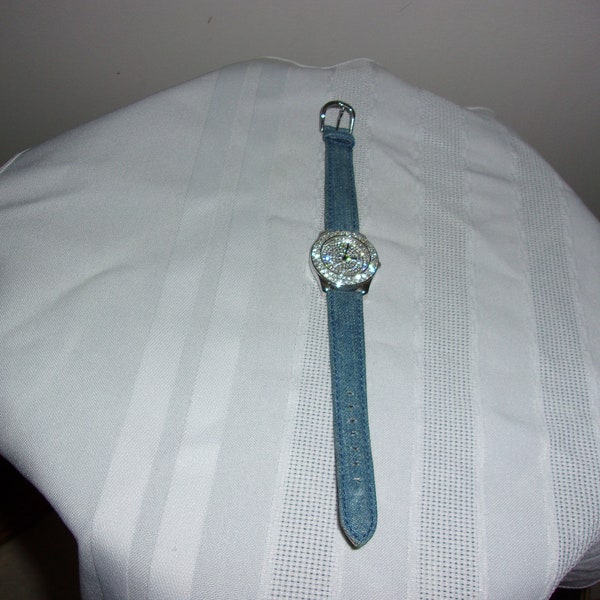 Vintage Suzanne Somers Women's Rhinestone Bling Watch With Denim Band