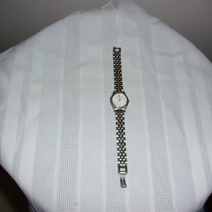 Vintage Women&#39;s Two Tone Seiko Watch