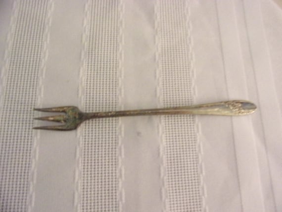 Tudor plate hotsell oneida community fork