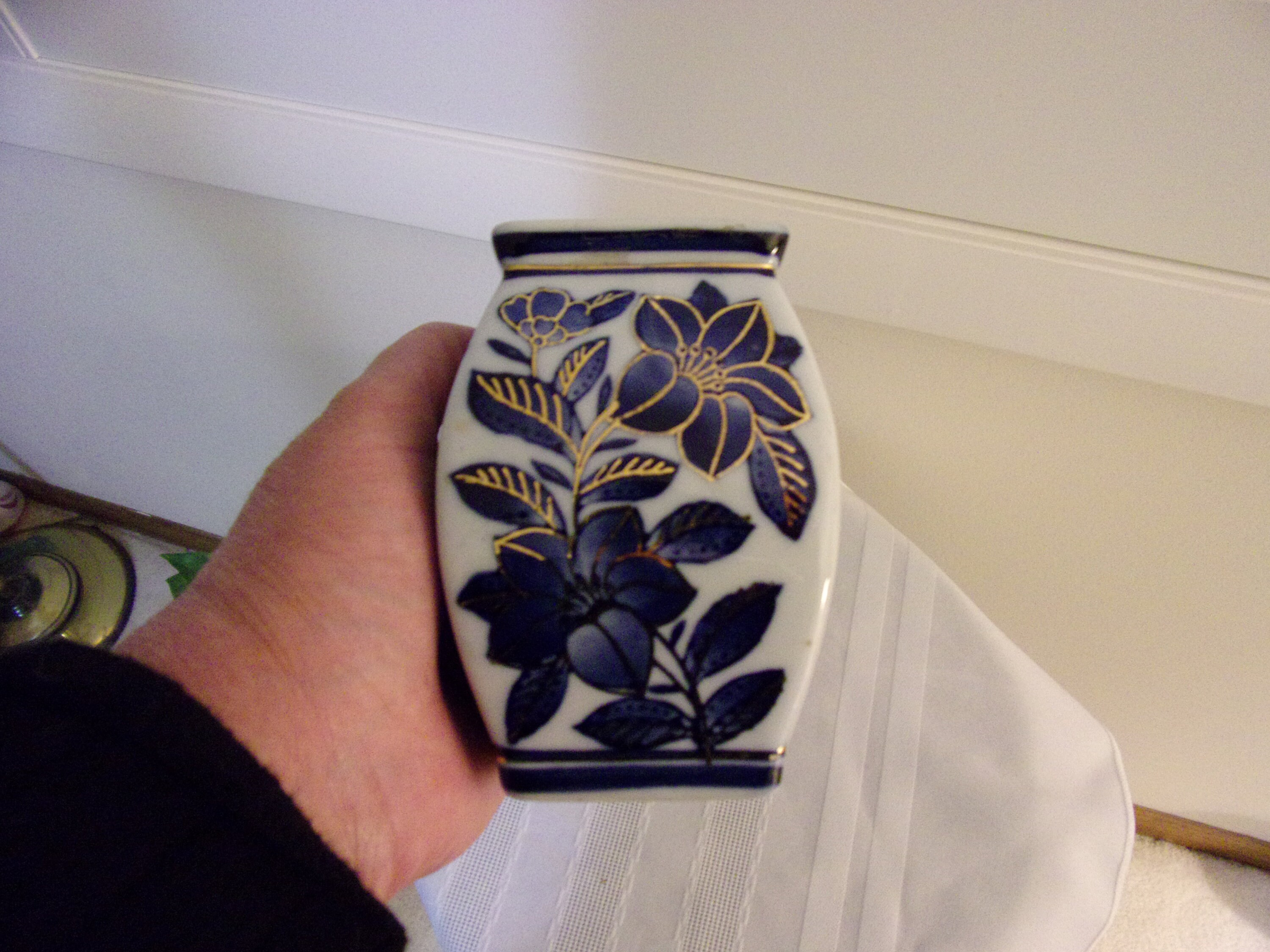 Vintage Ceramic Blue White & Gold Small Vase Etsy