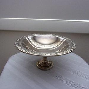 Vintage Silverplate Pedastool Compote Dish By Oneida