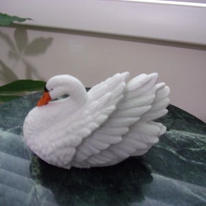 Vintage Ceramic Swan Figurine
