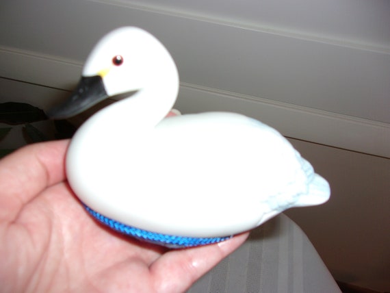 Vintage Handpainted Ceramic Swan Brush - image 6