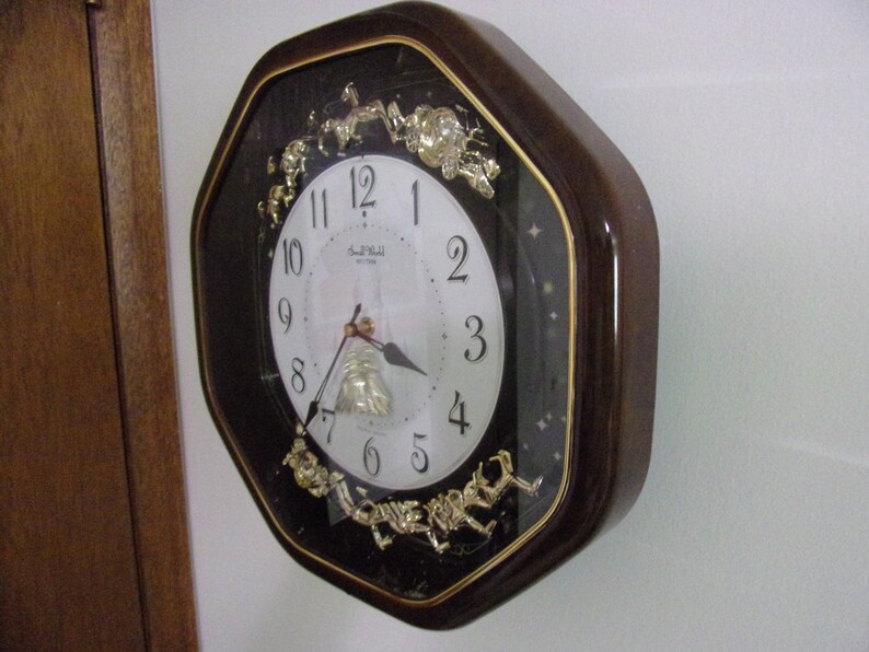 Vintage Small World Rhythm Quartz Operated Musical Motion Etsy