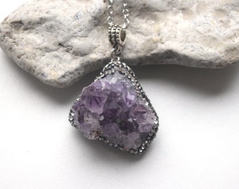 Raw Amethyst Pendant,Druzy Amethyst Pendant, Amethyst Jewelry,Raw Stone Pendant,Boho Necklace,Raw Stone Necklace,Healing Pendant