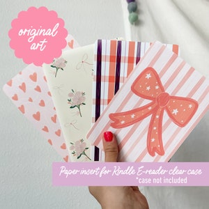 Insertion originale en papier cartonné pour liseuse transparente - Noeud, coeurs et fleurs pour la Saint-Valentin pour Kindle 10e/11e génération/6 po.- étui non inclus