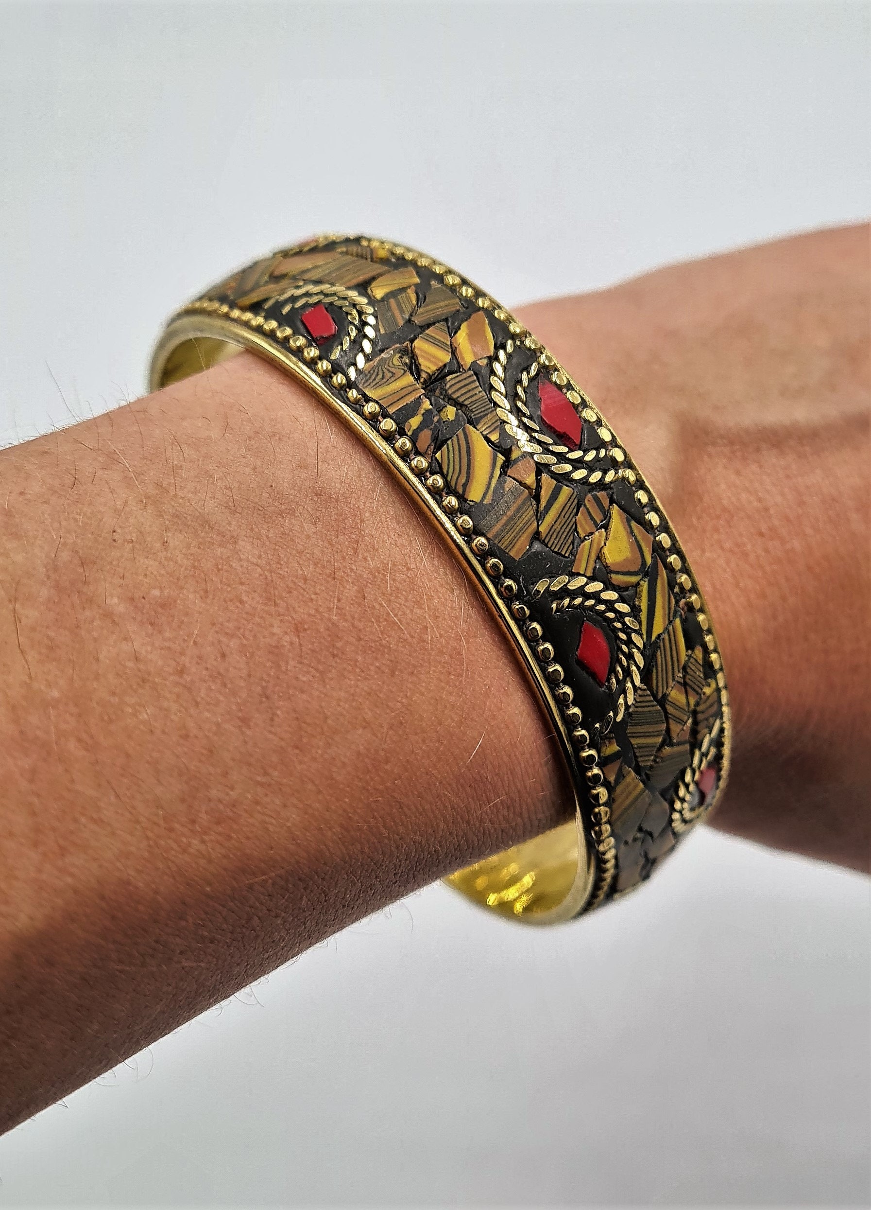 送料無料 通販 ファッション Ethnic Tibetan Bangle. Handmade Vintage Bangle. Tiger of Eye アクセサリー