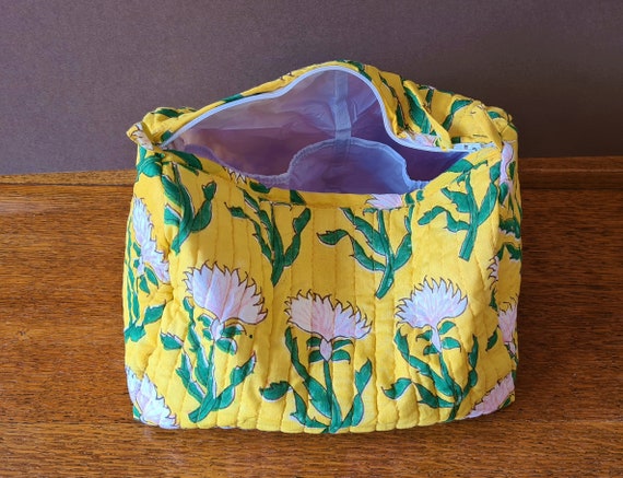 Set Trousse E Astuccio In Cotone Indiano Imbottito – Beauty Case Floreale Multiuso – Regalo Perfetto Per Lei - 2