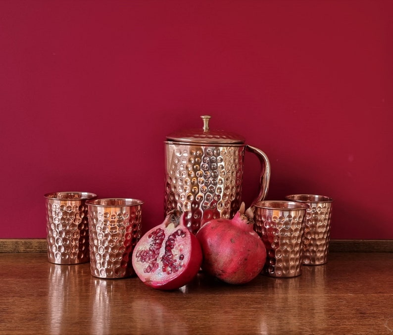 Quality copper jug with four copper glasses. Made of pure copper. image 2