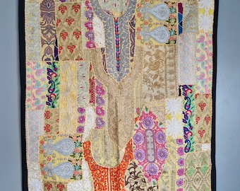 Indyjska dekoracja ścienna w stylu vintage: haftowany gobelin (100 x 150 cm)