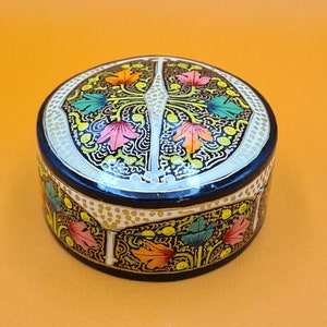 Kashmiri papier mache. Hand-painted lacquered paper box.