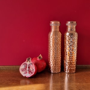 1L pure copper bottle. Made of 100% copper. Large capacity.