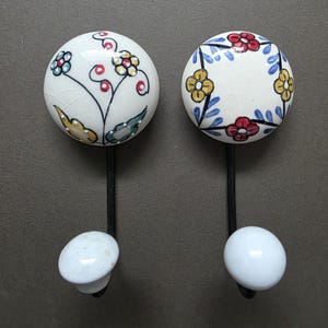 Set of 2 medium Vintage hangers pottery wall hook wall hanger 8cm diameter