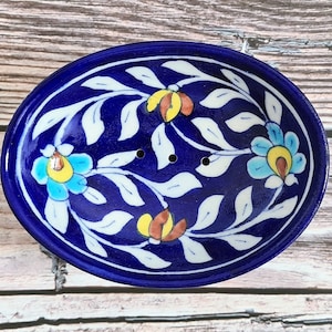 Sustainable soap dish. Handmade ceramic soap dish