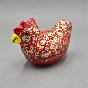 Hand-Painted Paper Mache Hen Box: Indian Artisan Jewelry Box