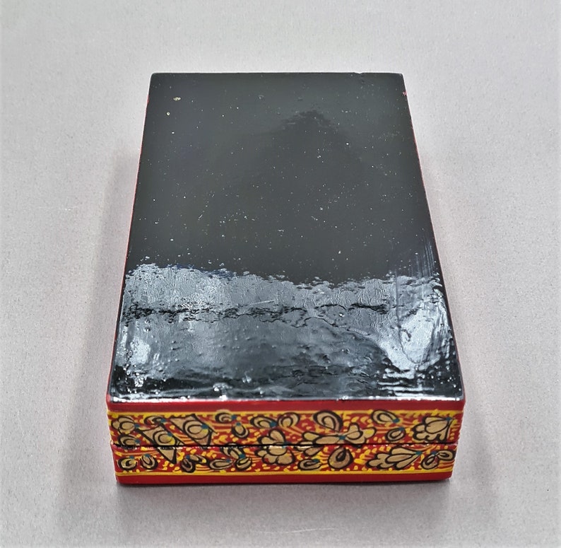 Kashmiri papier mache. Hand-painted lacquered paper box image 8