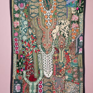 Vintage Indian Patchwork Wall Hanging: Embroidered Textile Art (100x150cm)