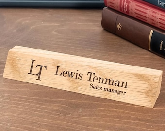 Wooden Desk Name Plate – Personalised Oak Office Sign for Home Desk Decor Executive Display