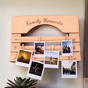 Holz Hängeregal für Polaroid Fotos - Handgemachte Einzigartige Foto Display Wand Dekoration, Foto Display mit Mini Klammern